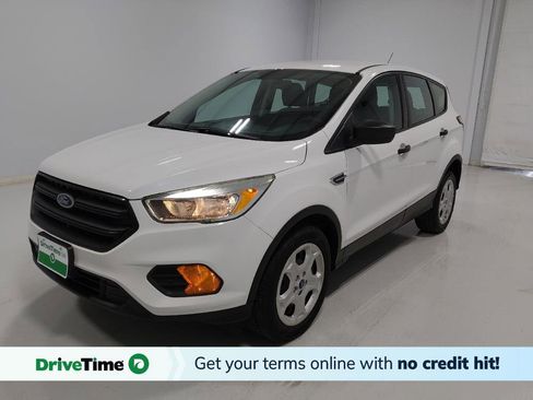 Used 2017 Ford Escape S image 1