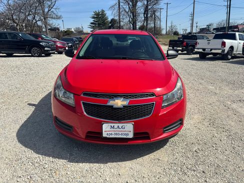 Used 2014 Chevrolet Cruze LS image 8