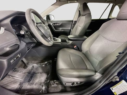Certified 2023 Toyota RAV4 XLE FWD image 21