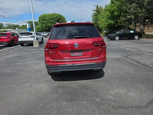 Used 2019 Volkswagen Tiguan SEL Premium AWD/4WD image 9