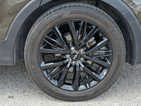 Used 2022 Kia Telluride SX w/ Towing Package FWD image 13