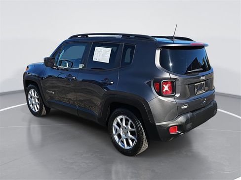 Used 2019 Jeep Renegade Latitude image 5