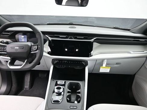 New 2026 Jeep Cherokee Laredo AWD/4WD image 23