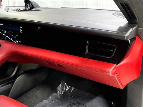 Used 2020 Porsche Taycan Turbo image 28