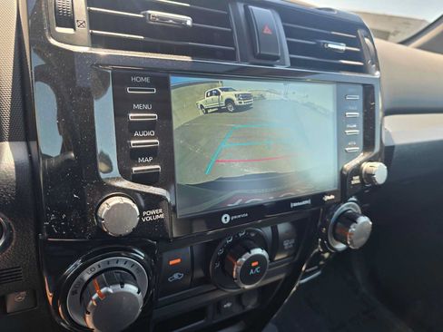 Used 2024 Toyota 4Runner TRD Off-Road Premium w/ Moonroof Package AWD/4WD image 29