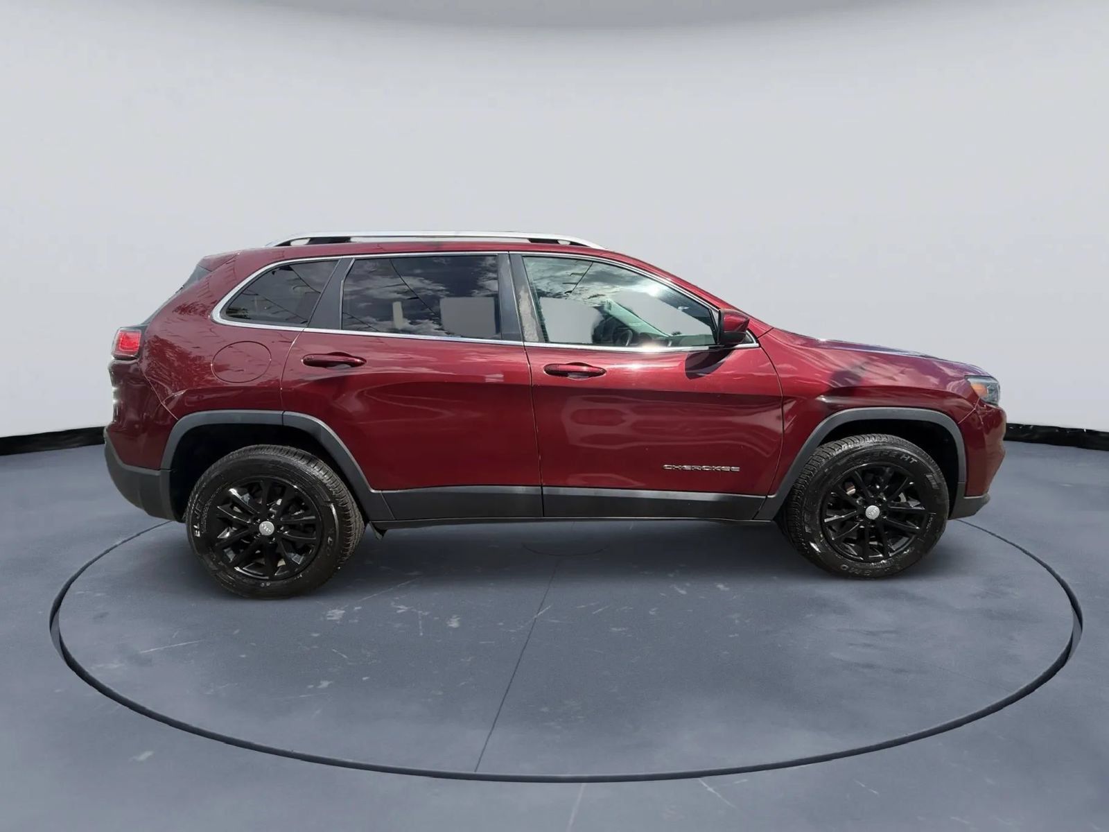 Used 2019 Jeep Cherokee Latitude w/ Popular Appearance Group AWD/4WD image 7