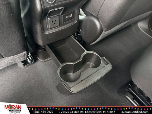 Used 2023 GMC Acadia SLE w/ Driver Convenience Package image 24