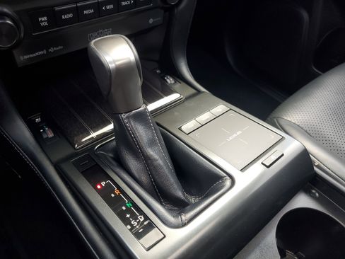 Used 2023 Lexus GX 460 Luxury image 34