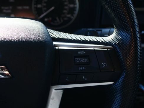 Used 2024 Mitsubishi Outlander ES image 15