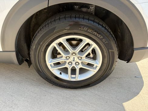 Used 2026 Ford Explorer Active RWD image 36
