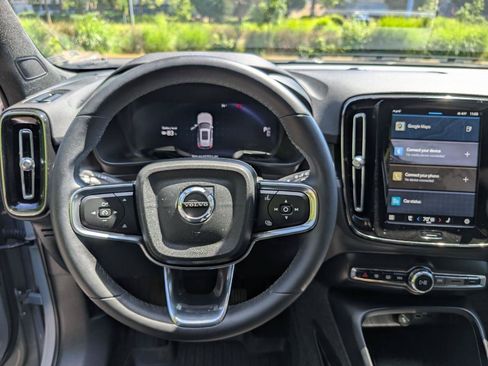 Used 2024 Volvo XC40 Recharge Plus w/ Protection Package Premier AWD/4WD image 18