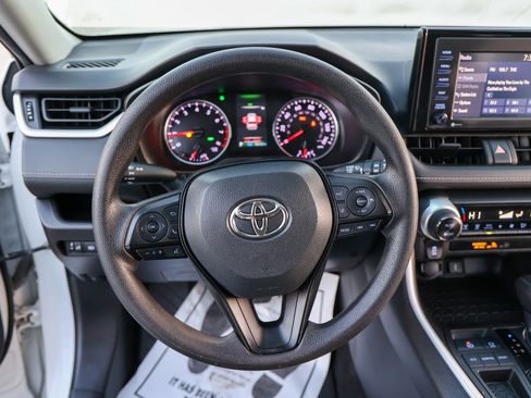Certified 2022 Toyota RAV4 XLE image 35