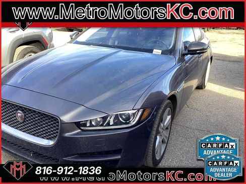 Used 2017 Jaguar XE Prestige image 1