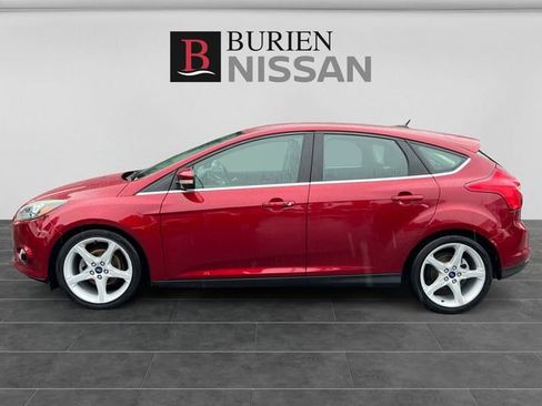Used 2014 Ford Focus Titanium FWD image 2
