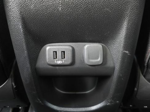 Used 2020 GMC Canyon All Terrain w/ All Terrain X Package image 17