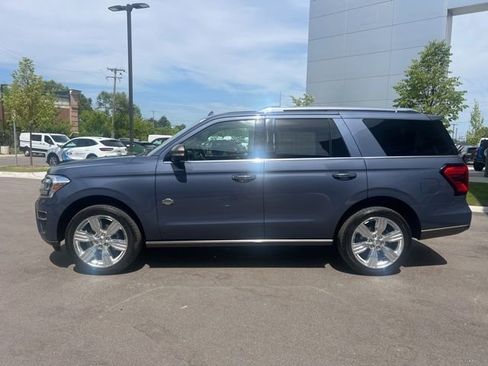 Used 2023 Ford Expedition King Ranch AWD/4WD image 8