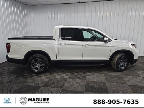 Used 2023 Honda Ridgeline RTL-E image 2