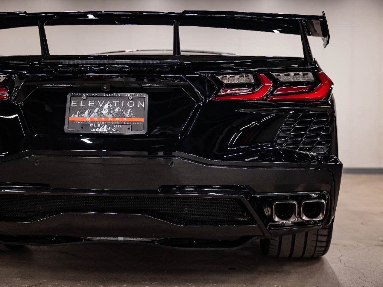 Used 2023 Chevrolet Corvette Stingray Coupe w/ Z51 Performance Package RWD image 34