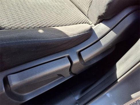 Certified 2021 Nissan Rogue Sport S image 14