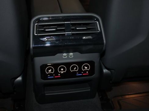 Used 2026 BMW M5 w/ Carbon Package AWD/4WD image 17