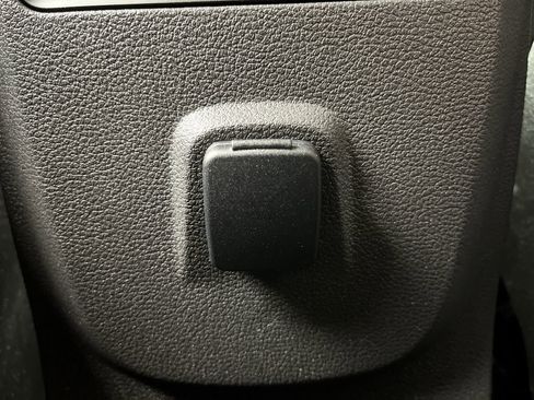 Used 2018 Ford Escape SE w/ SE Sync 3 Package image 12