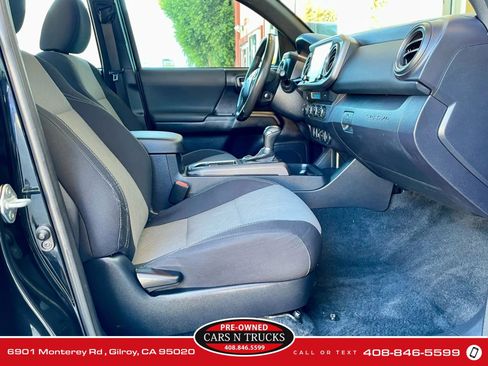 Used 2021 Toyota Tacoma TRD Off-Road AWD/4WD image 14