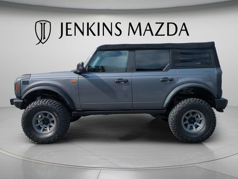 Used 2021 Ford Bronco Badlands AWD/4WD image 5