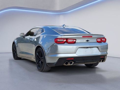 Used 2023 Chevrolet Camaro LT w/ Technology Package RWD image 6