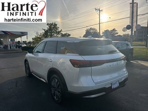 New 2026 INFINITI QX60 Luxe w/ Cargo Package image 4