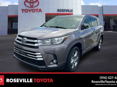 Used 2019 Toyota Highlander Limited Platinum