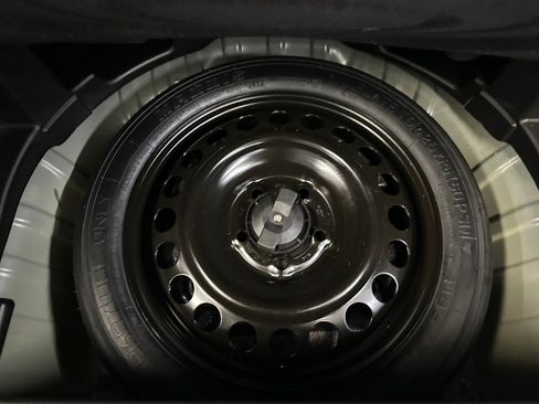 Used 2023 Chevrolet Equinox RS w/ RS Leather Package image 27