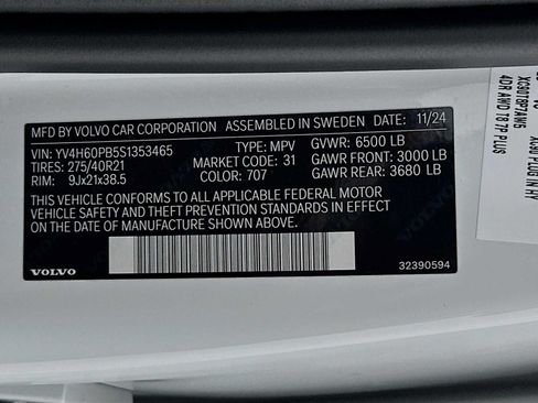 Used 2025 Volvo XC90 T8 Plus w/ Protection Package Premier AWD/4WD image 32