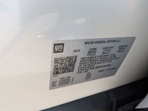 Used 2023 GMC Yukon XL Denali AWD/4WD image 37