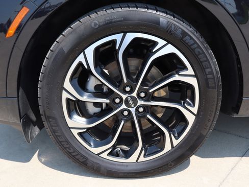 Used 2024 Lincoln Nautilus Reserve w/ Equipment Group 202A image 34