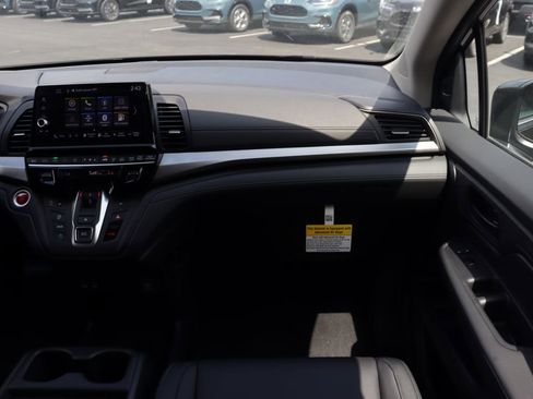 Used 2026 Honda Odyssey EX-L image 17