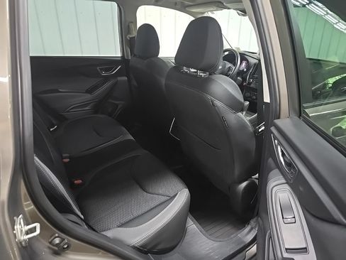 Used 2021 Subaru Forester Premium AWD/4WD image 18