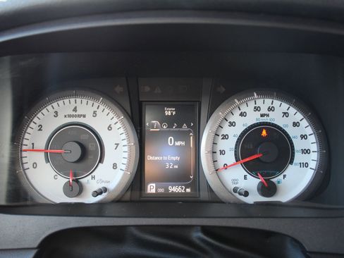 Used 2017 Toyota Sienna SE w/ SE Preferred Package image 15