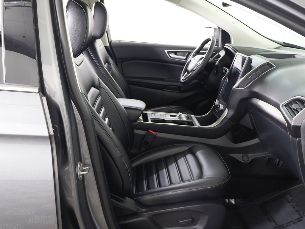 Used 2024 Ford Edge SEL AWD/4WD image 29