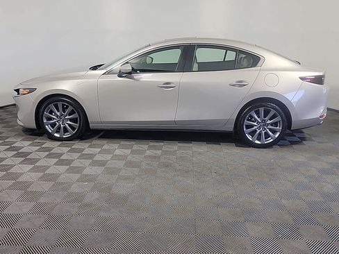 Used 2023 MAZDA MAZDA3 s FWD image 11