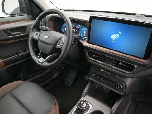 Used 2025 Ford Bronco Sport Outer Banks w/ Outer Banks Tech Package+ image 14