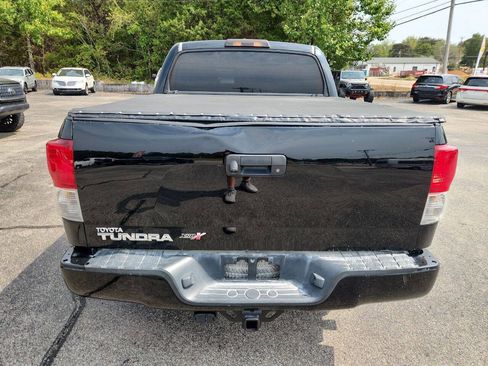 Used 2013 Toyota Tundra 2WD CrewMax w/ SR5 Pkg image 8