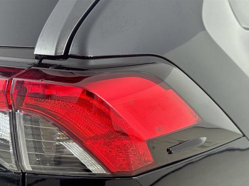 Used 2022 Toyota RAV4 XLE Premium FWD image 33