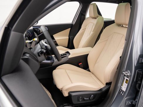 New 2026 BMW X3 xDrive30 w/ Premium Package image 16