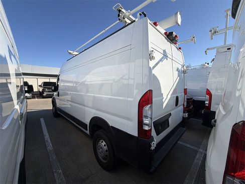 Used 2022 RAM ProMaster 2500 w/ Driver Convenience Group image 4