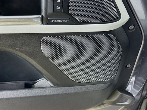 Used 2022 Land Rover Defender 90 X-Dynamic S image 20