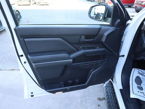 Certified 2025 Toyota 4Runner Limited image 31