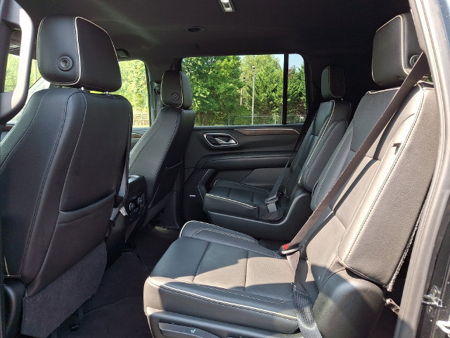 Used 2021 Chevrolet Suburban Premier AWD/4WD image 10