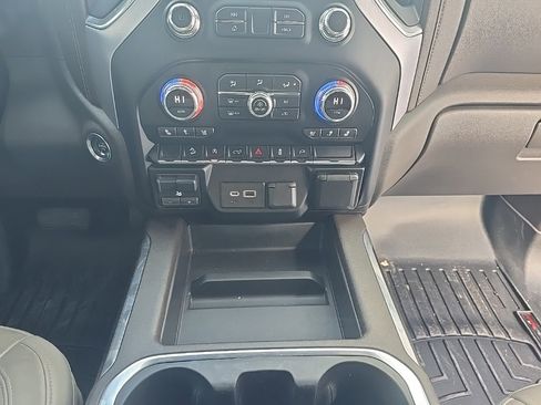 Used 2020 GMC Sierra 1500 SLT w/ SLT Premium Package image 26