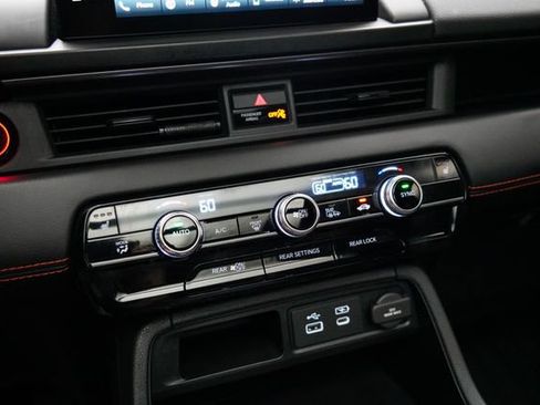 Certified 2025 Honda Pilot TrailSport image 13