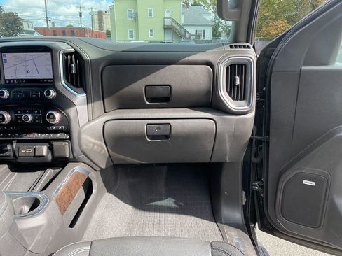 Used 2019 GMC Sierra 1500 Denali w/ Driver Alert Package II image 29